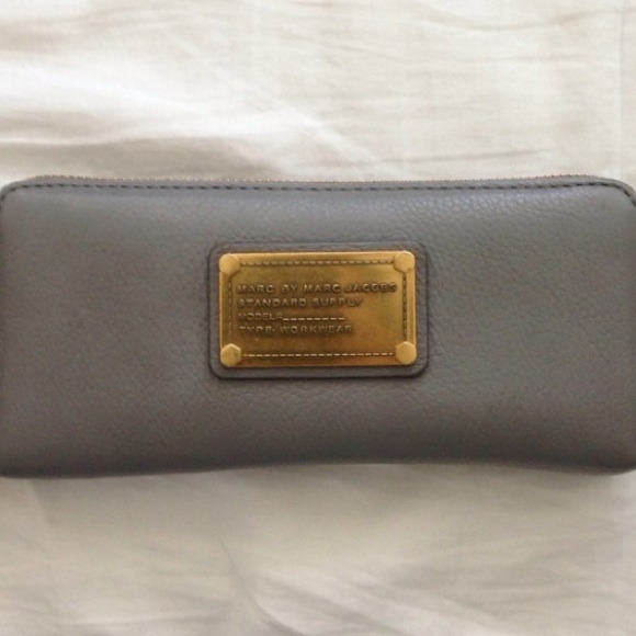 MJ wallet ❌HOLD❌