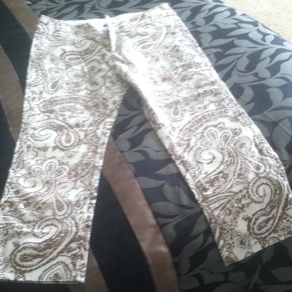 GAP stretch capris - Picture 4 of 4