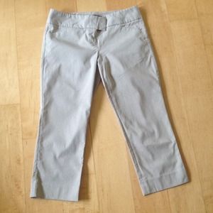 Bundle 2 pairs Limited Exact Stretch Cropped Pants