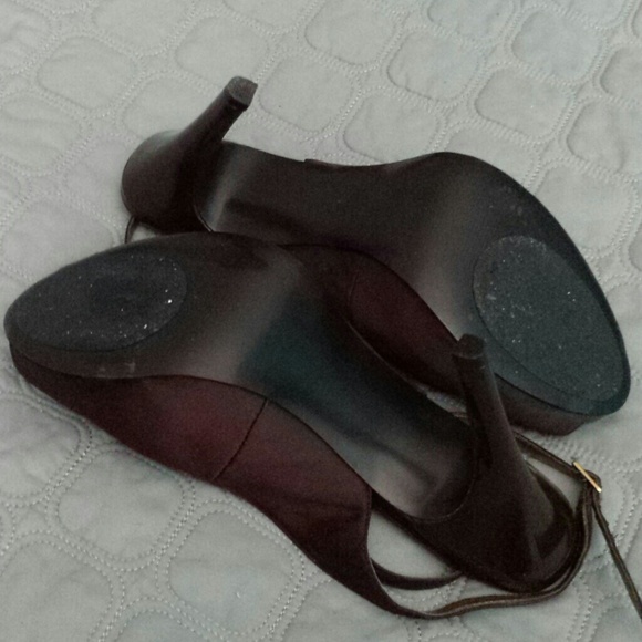 Guess - Picture 4 of 4