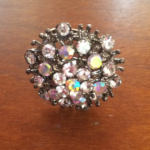 Iridescent Rhinestone Ring - Picture 4 of 4