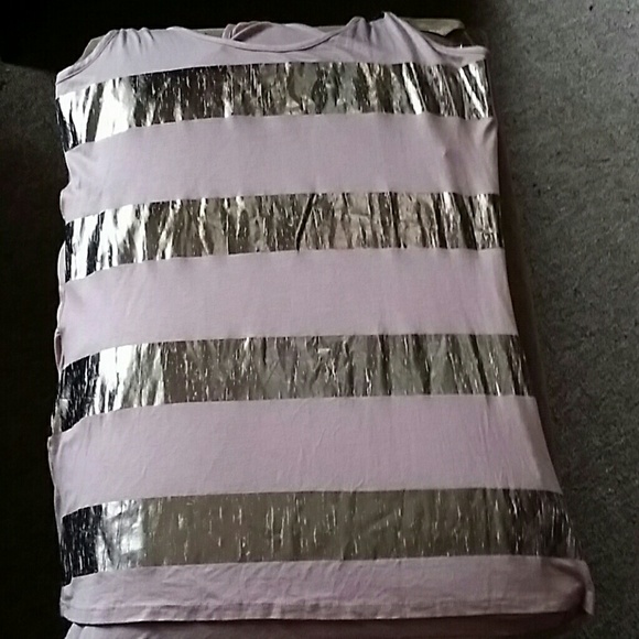 SOLD IN BUNDLE Large rose metallic stripe tank - Picture 2 of 3