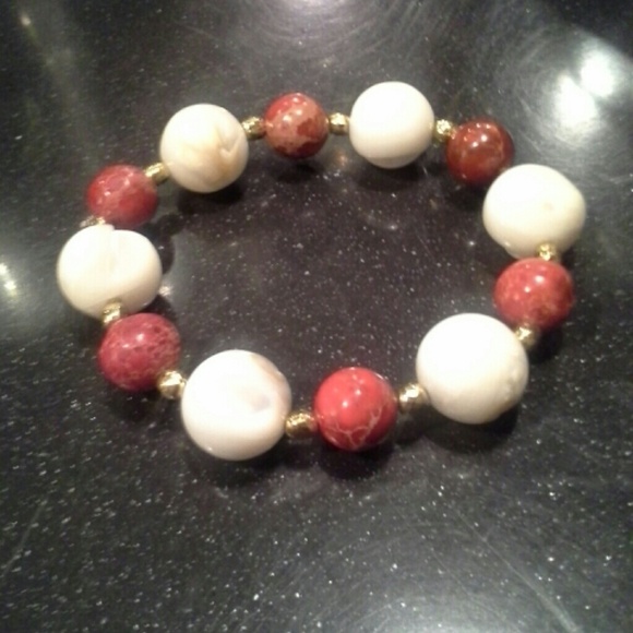 Jewelry - Picture 3 of 4