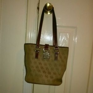 Dooney. Bourke. Purse