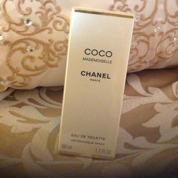 COCO Chanel mademoiselle