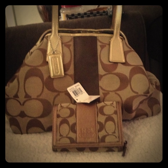 Coach bag and wallet - Picture 1 of 1