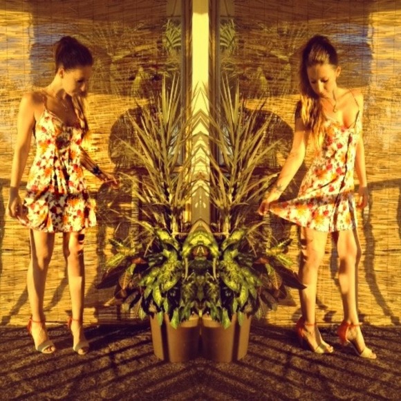 Dresses & Skirts - Perfect Dress For Summer!