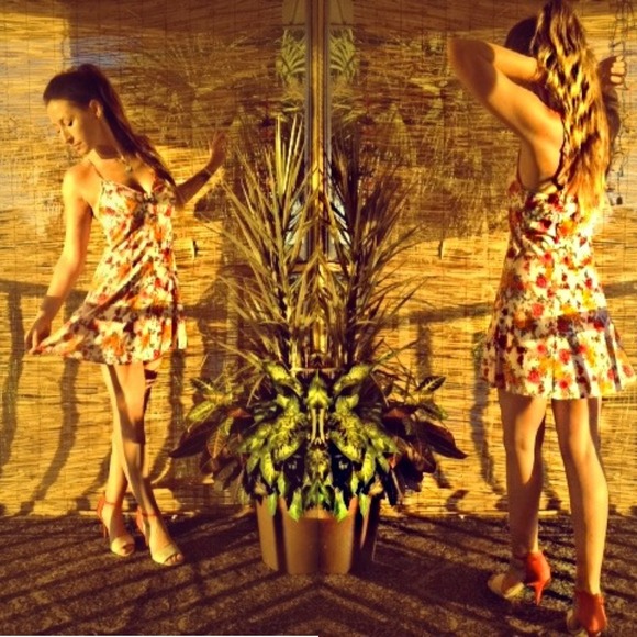 Perfect Dress For Summer! - Picture 2 of 3