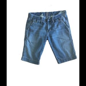 Size 27 7 For All Mankind Bermuda Shorts Size 27 7 For All Mankind Bermuda Shorts