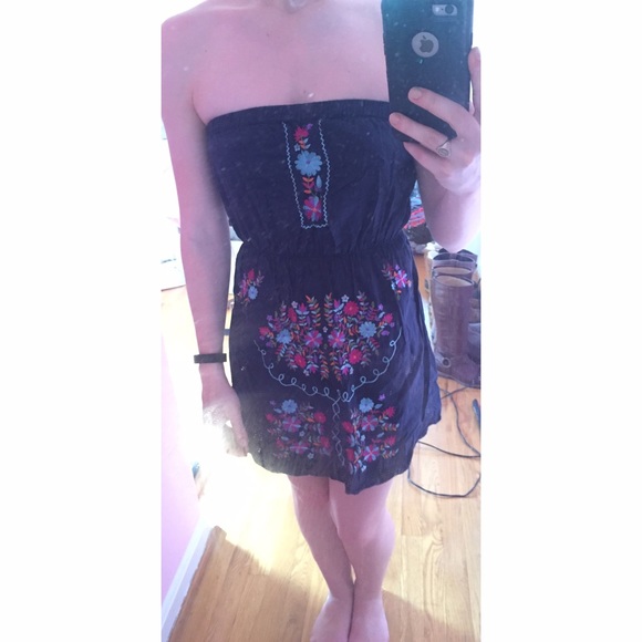 Navy Embroidered Strapless Dress - Picture 3 of 4