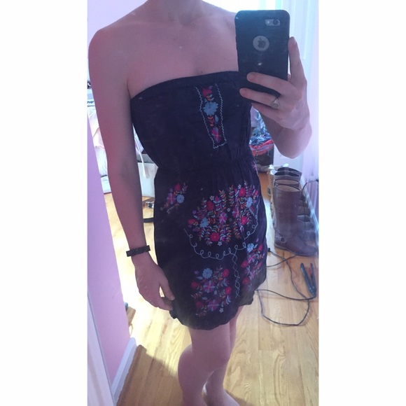 Navy Embroidered Strapless Dress - Picture 4 of 4