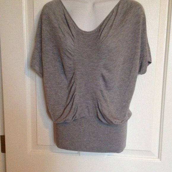 REDUCED! ✨ Light gray sweater