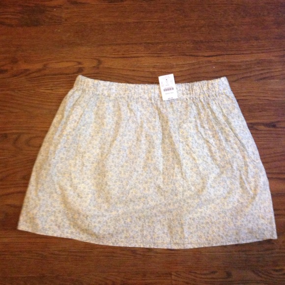 SOLD...J.Crew Floral Print Skirt NWT