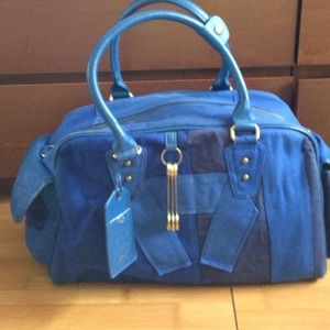 Big bag lovers! Authentic puma