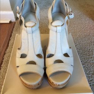 BCBG Generation wedge Sandels