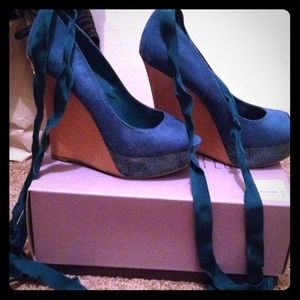 Turquoise and Tan Wedges