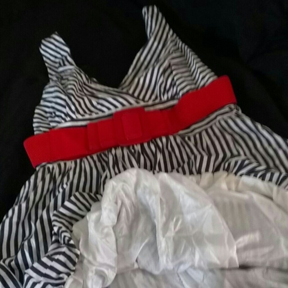 Sundress - Picture 3 of 4