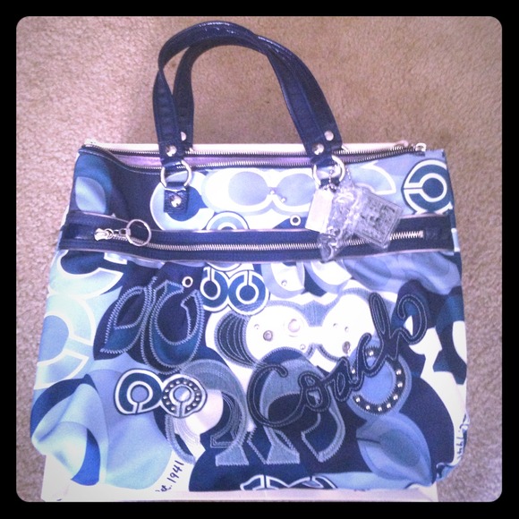 Pop c den glam nwt rare coach purse