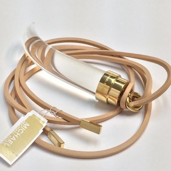 💰MICHAEL KORS💰Leather Clear Gold Horn Necklace