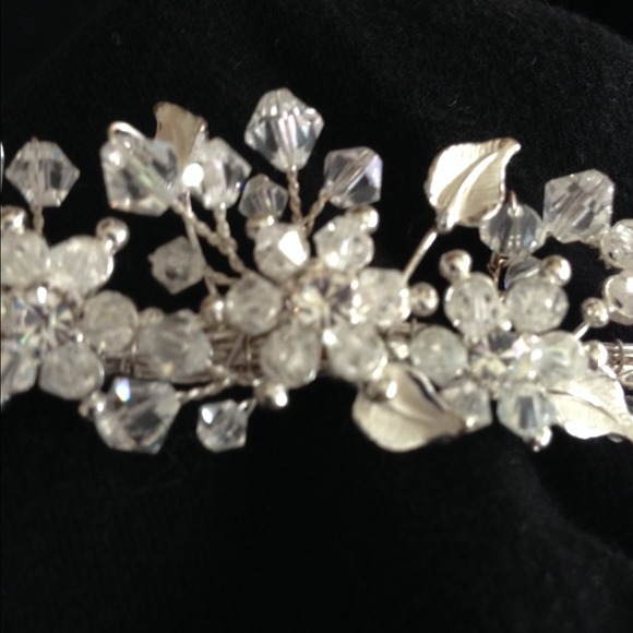 David Bridal crystal Tiara main image 4