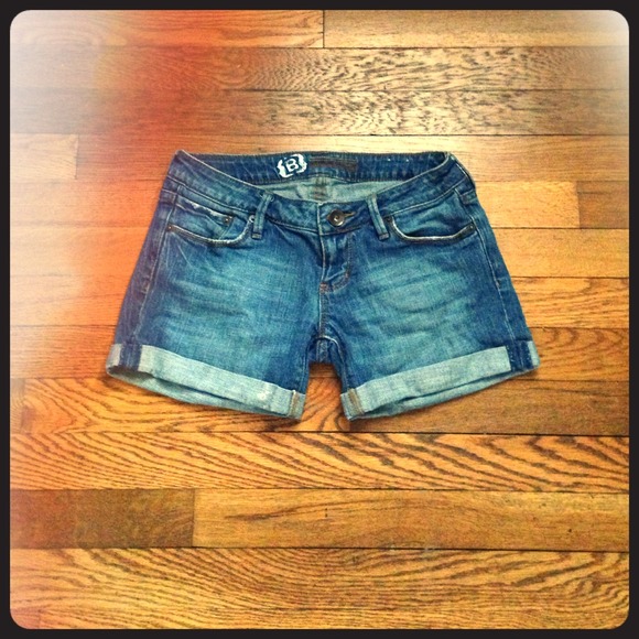 Denim rolled shorts