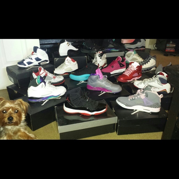 Plz read lots of sneakers,downsizing & upgrading - Picture 3 of 4