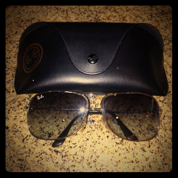 RayBan Sunglasses ‼️SOLD‼️ - Picture 1 of 3