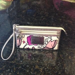 Coach poppy zippy wristlet/wallet NWOT