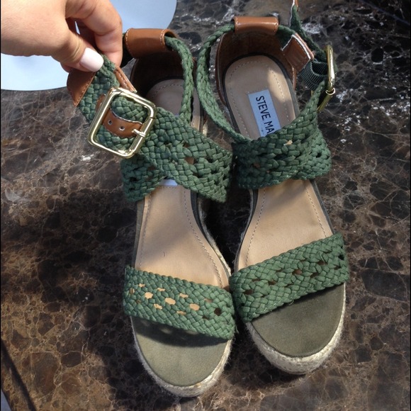Steve Madden wedge espadrille size 6.5