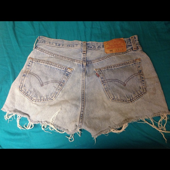 Vintage studded high waist cut off shorts - Picture 2 of 2