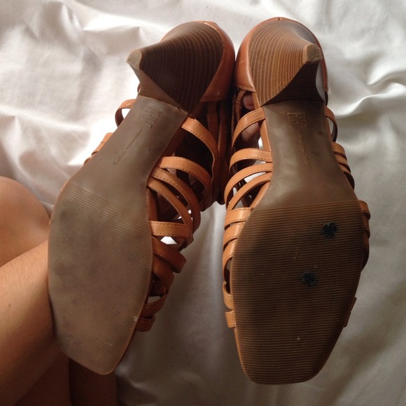 💘 SOLD 💘 - Picture 3 of 3