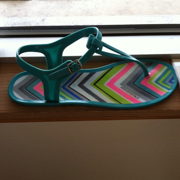Areopostale sandles