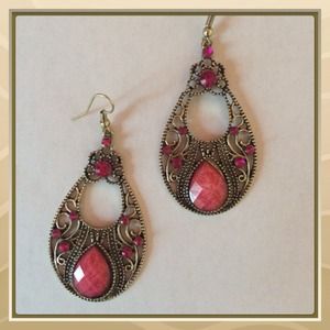 Pretty Pink Teardrop Earrings