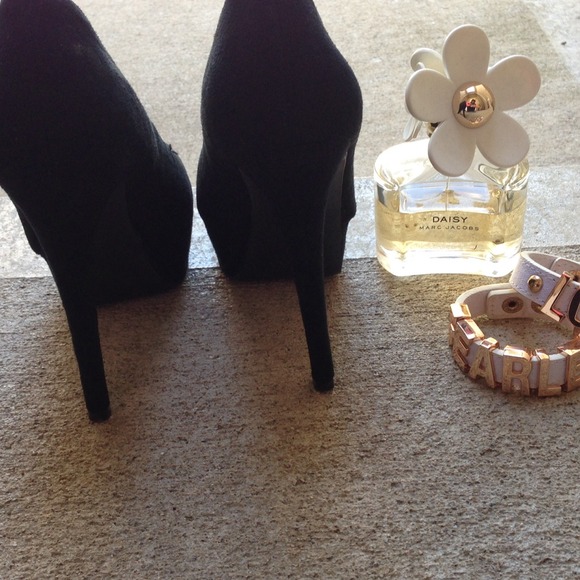 ✋SOLD✋Black Platform Heels | 5inch 👠 - Picture 2 of 4