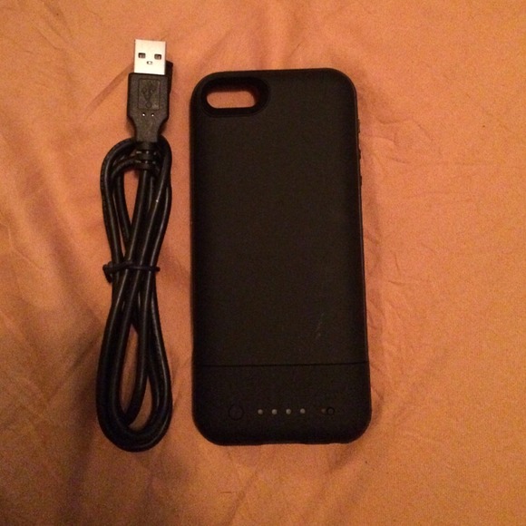 Charging case