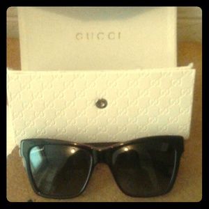 Auth gucci glasses w/box