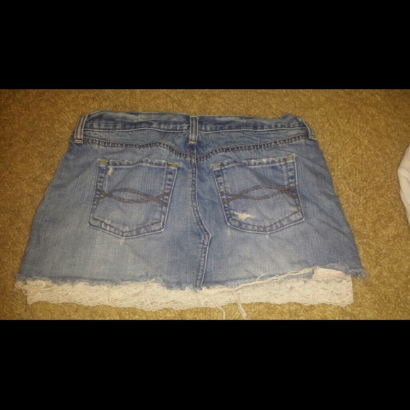 Abercrombie & Fitch Jean Skirt - Picture 2 of 2