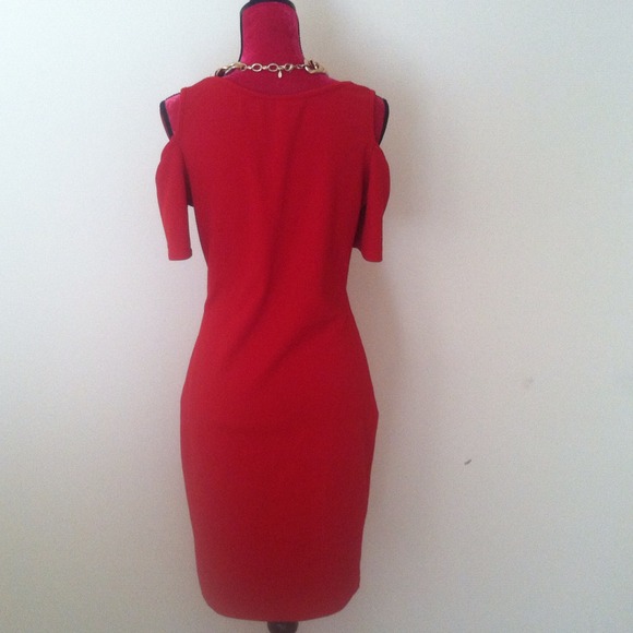SOLD🎉🎉Red bodycon dress🔥 - Picture 3 of 3