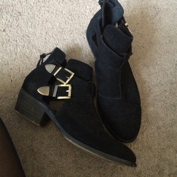 🔴final mark down🔴 Steve Madden Cinch booties