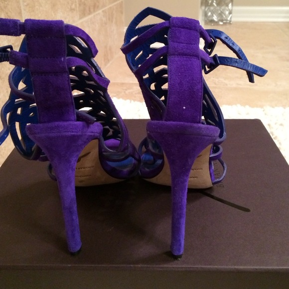 Brian Atwood Laser Heels - Picture 3 of 4