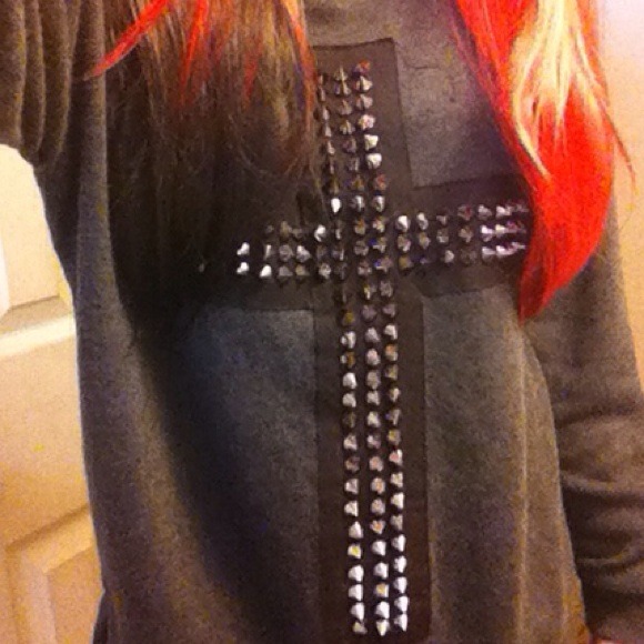 Forever 21 cross sweater