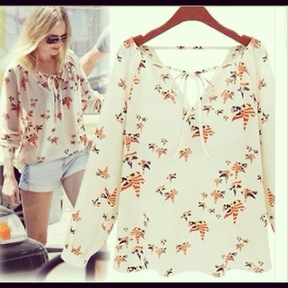 SOLD!🌟HP @katef🌟NWOT Ashley Peasant Blouse