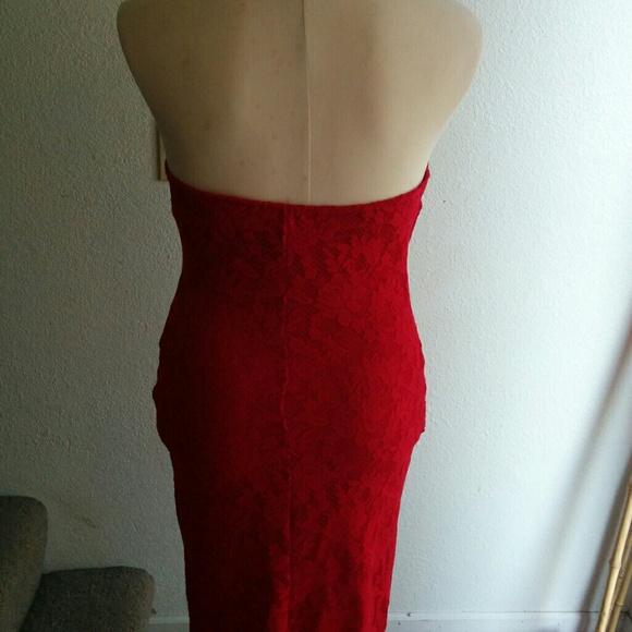 Halter dress - Picture 2 of 4