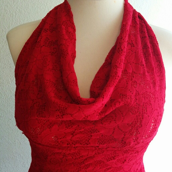 Halter dress - Picture 3 of 4