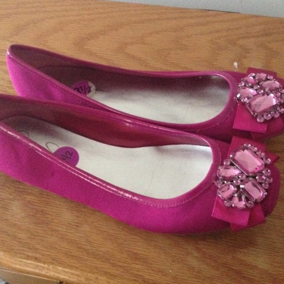 Jessica Simpson flats