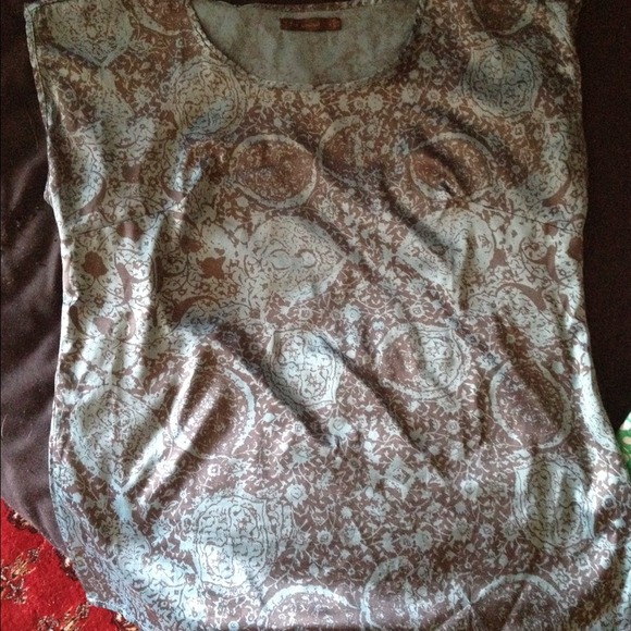 Sz large silky limited blouse.