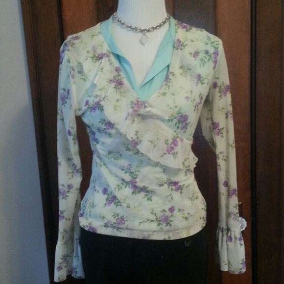 Add instant pizzazz to any outfit!!!!