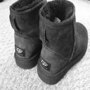 Ugg booties black size 5