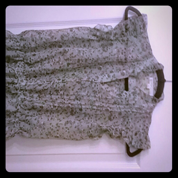 Frilly shirt