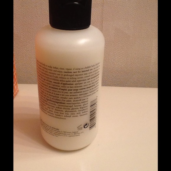 Philosophy Candy Cane Foaming bubb bath/shower gel - Picture 2 of 4